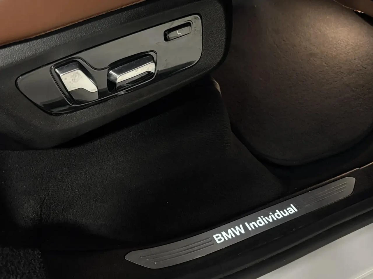 BMW X7 * INDIVIDUAL* 360CAM* DISTRONIC* PANO*  | Mobile.bg � ����������� 14