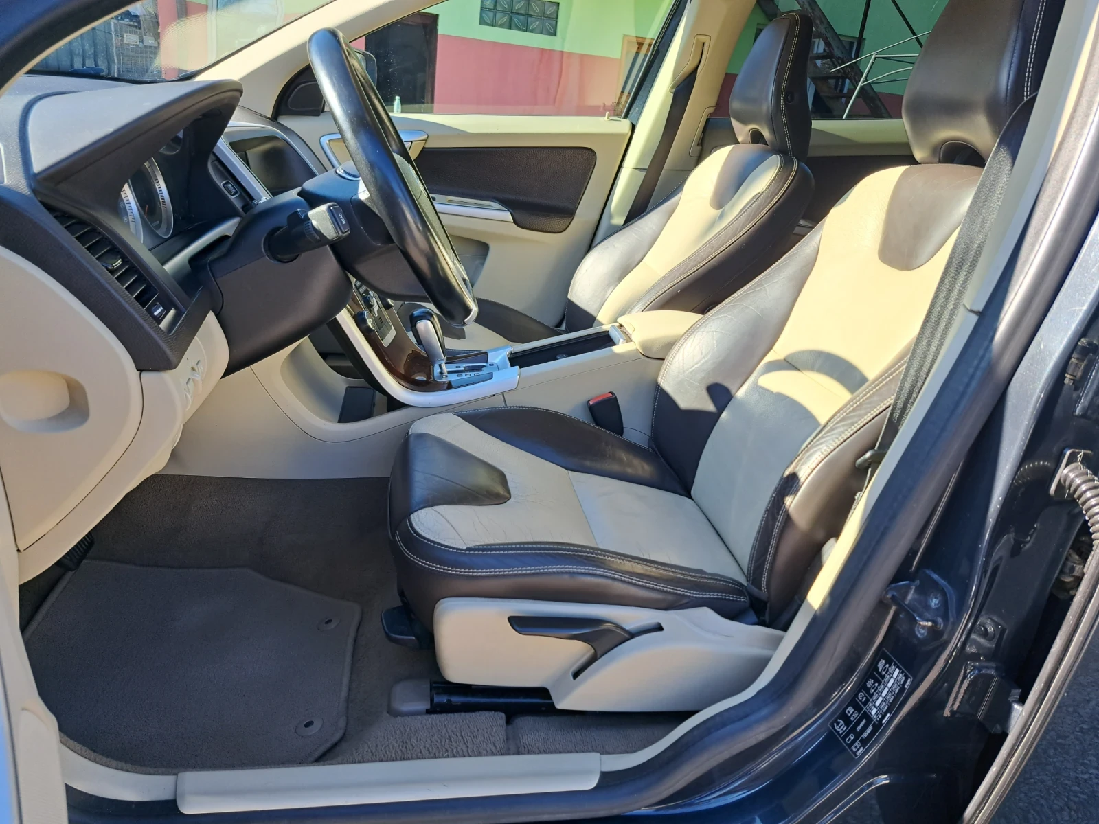 Volvo XC60 2.0 D3 163ps. FACE E5A TOP - изображение 7