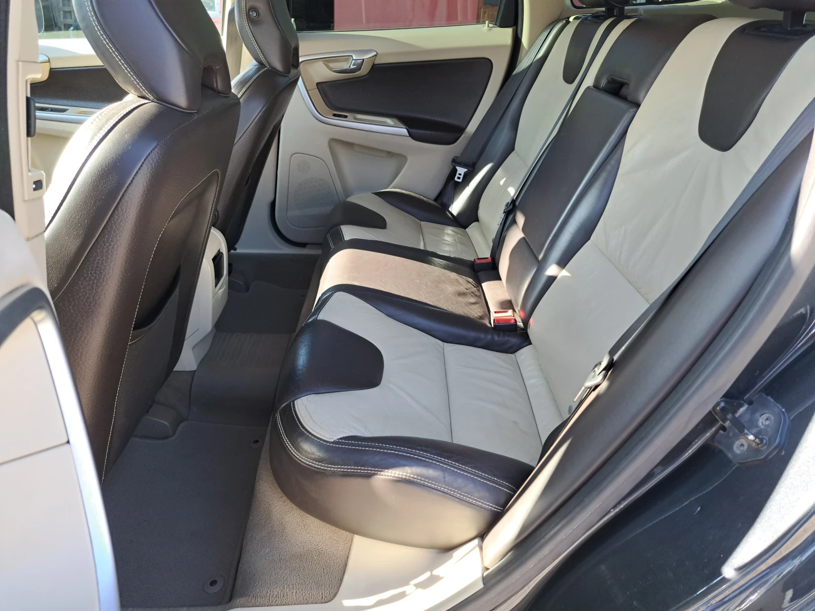 Volvo XC60 2.0 D3 163ps. FACE E5A TOP - изображение 9