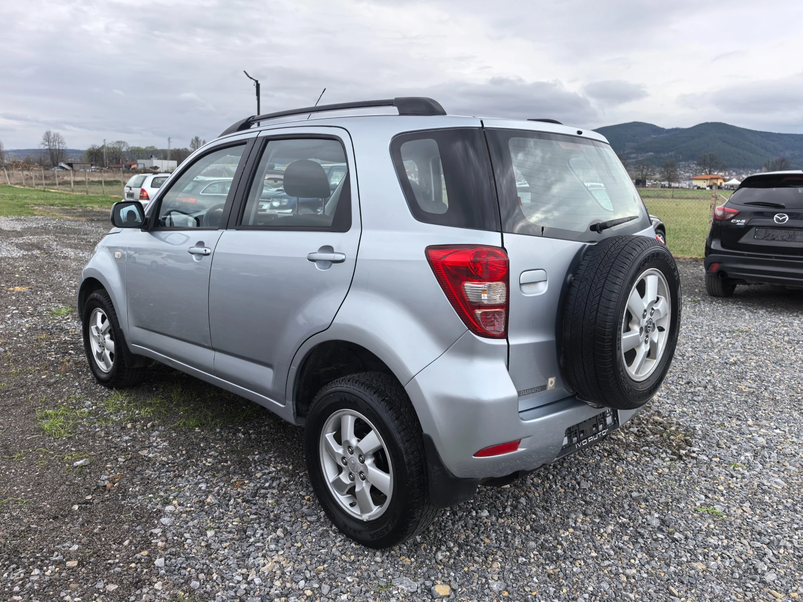 Daihatsu Terios GPL, снимка 4 - Автомобили и джипове - 54045128