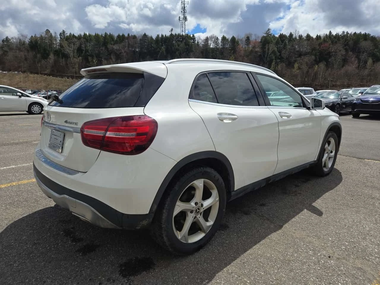 Mercedes-Benz GLA * 250 * 2 КЛЮЧА * ПАНОРАМА * ПОДГРЕВ * , снимка 3 - Автомобили и джипове - 54518369