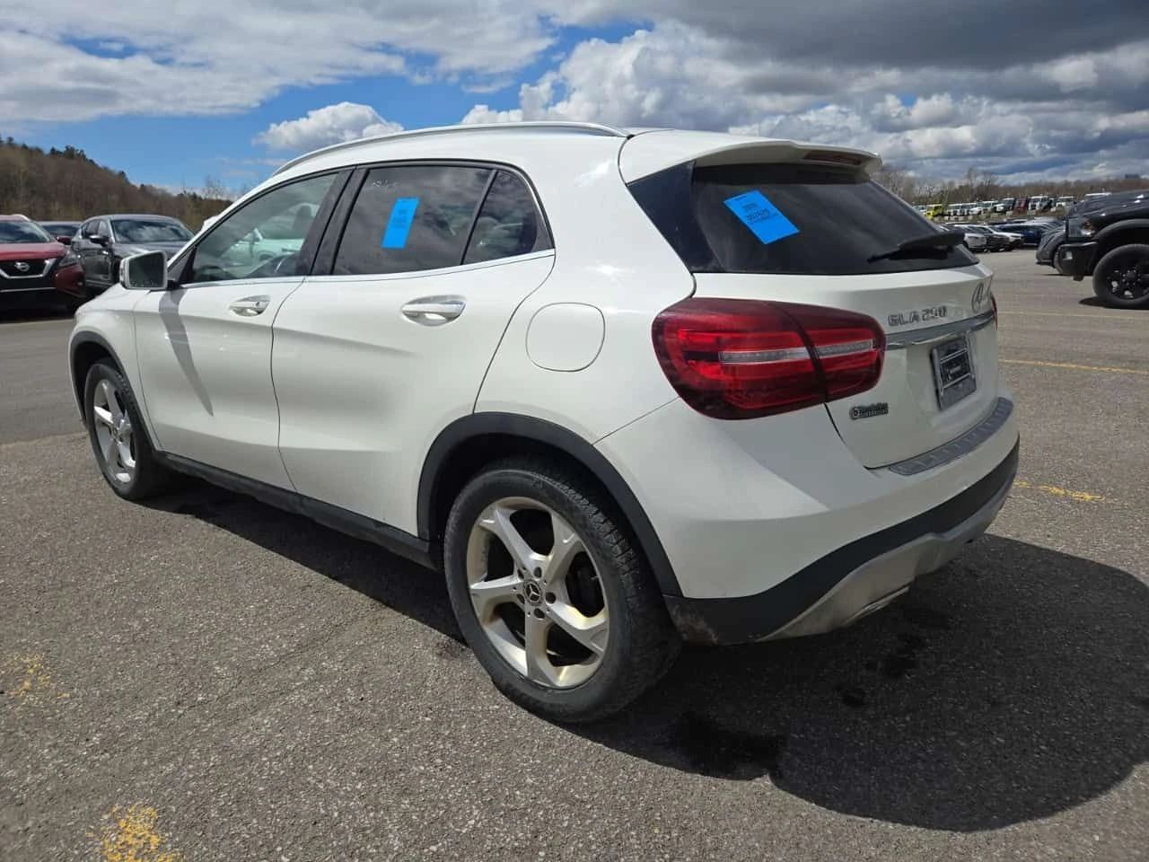 Mercedes-Benz GLA * 250 * 2 КЛЮЧА * ПАНОРАМА * ПОДГРЕВ * , снимка 4 - Автомобили и джипове - 54518369