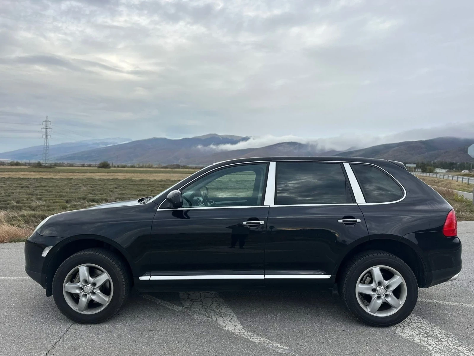 Porsche Cayenne 4.5, снимка 3 - Автомобили и джипове - 54858619