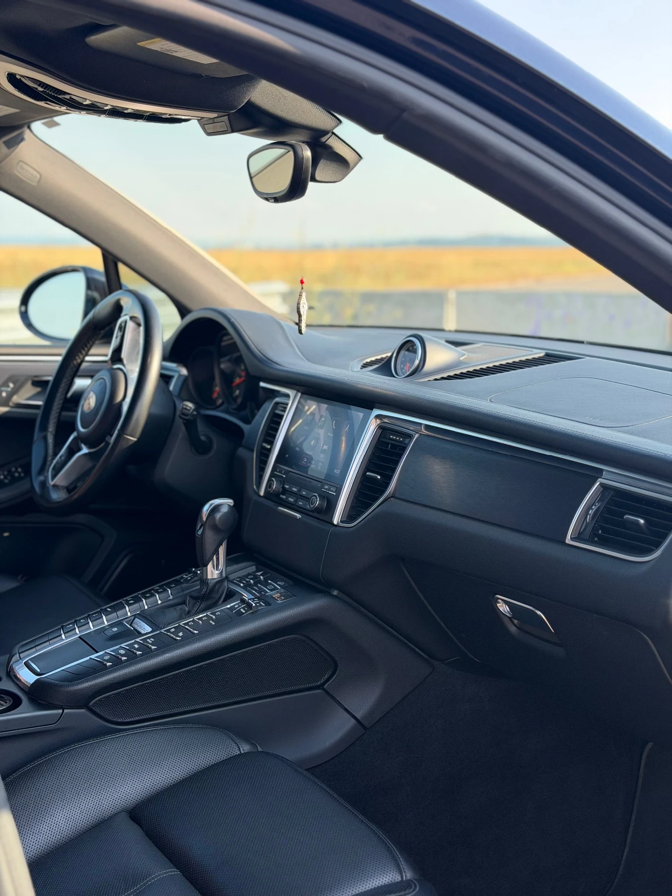 Porsche Macan GTS, снимка 8 - Автомобили и джипове - 54940676