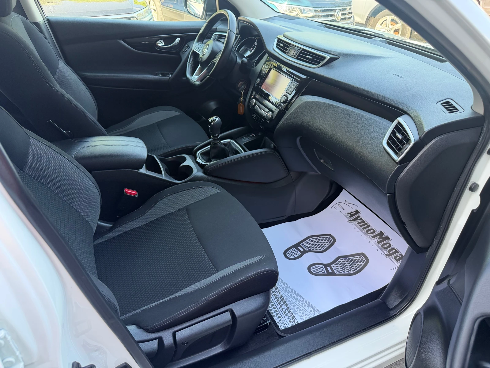 Nissan Qashqai 1.5 NAVI LED KAMERA, снимка 9 - Автомобили и джипове - 55044737