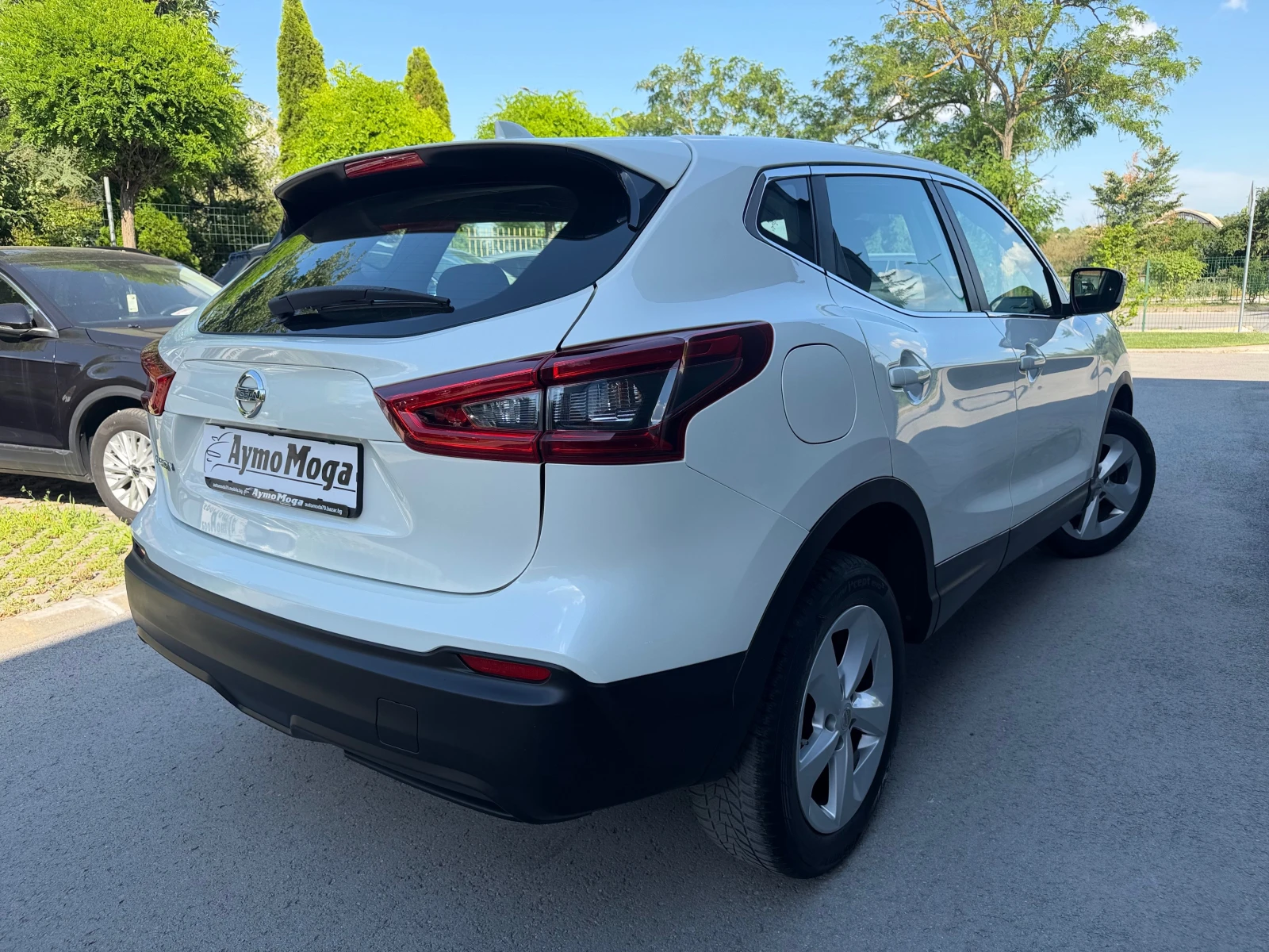 Nissan Qashqai 1.5 NAVI LED KAMERA, снимка 4 - Автомобили и джипове - 55044737