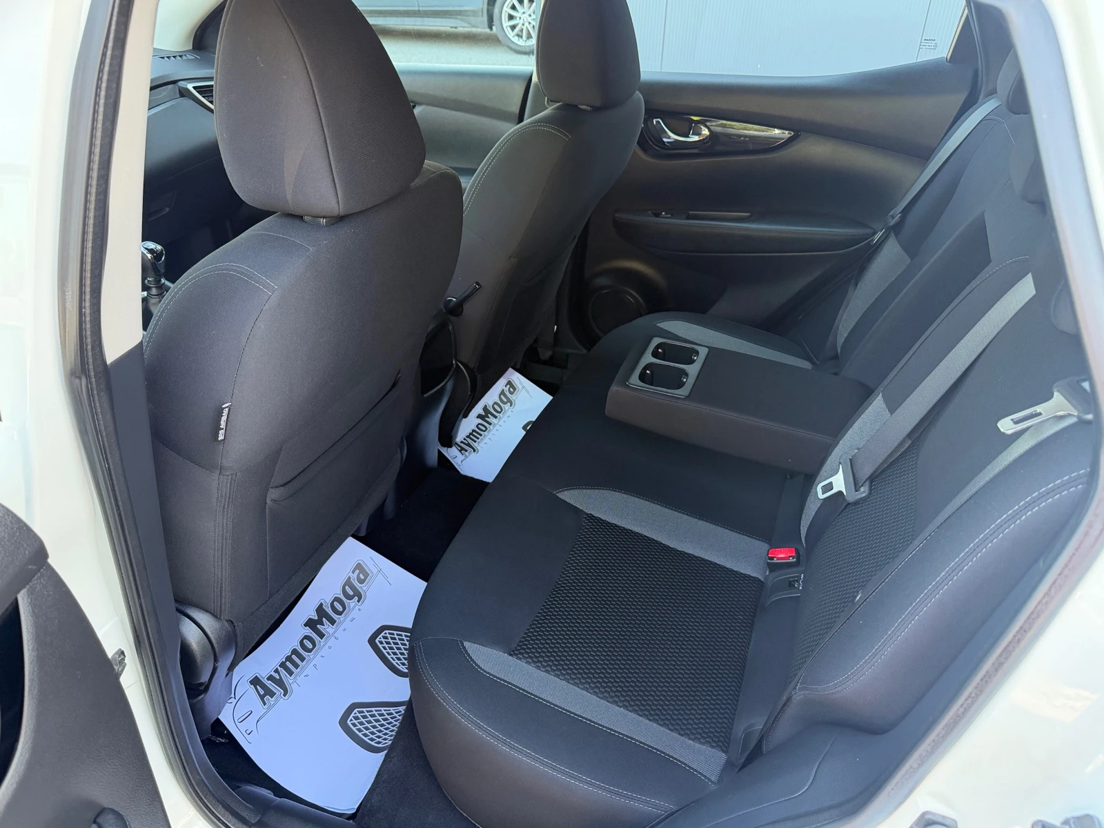 Nissan Qashqai 1.5 NAVI LED KAMERA, снимка 10 - Автомобили и джипове - 55044737