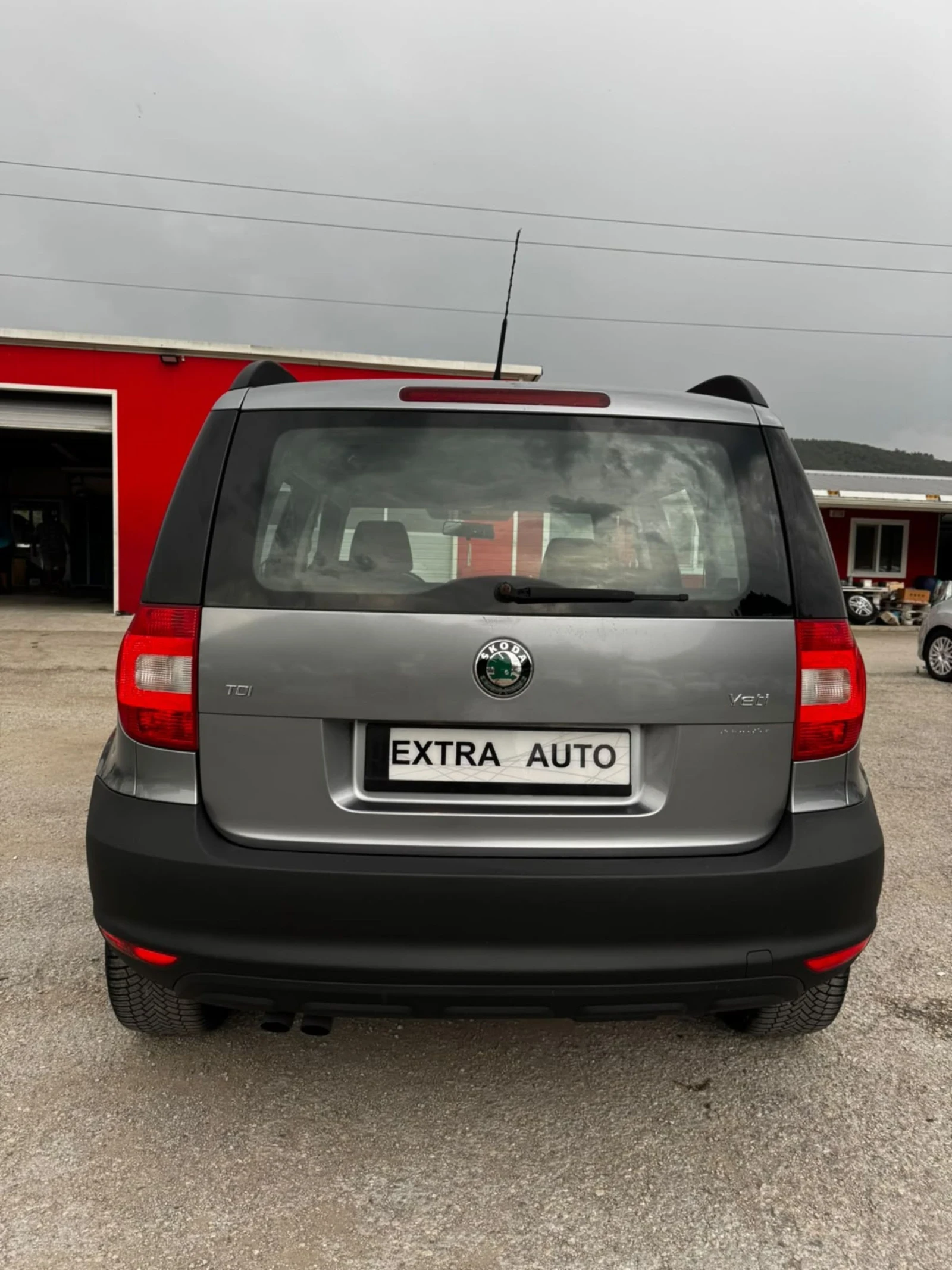 Skoda Yeti 2.0TDI, 4Х4, АВТОПИЛОТ , снимка 3 - Автомобили и джипове - 55227431