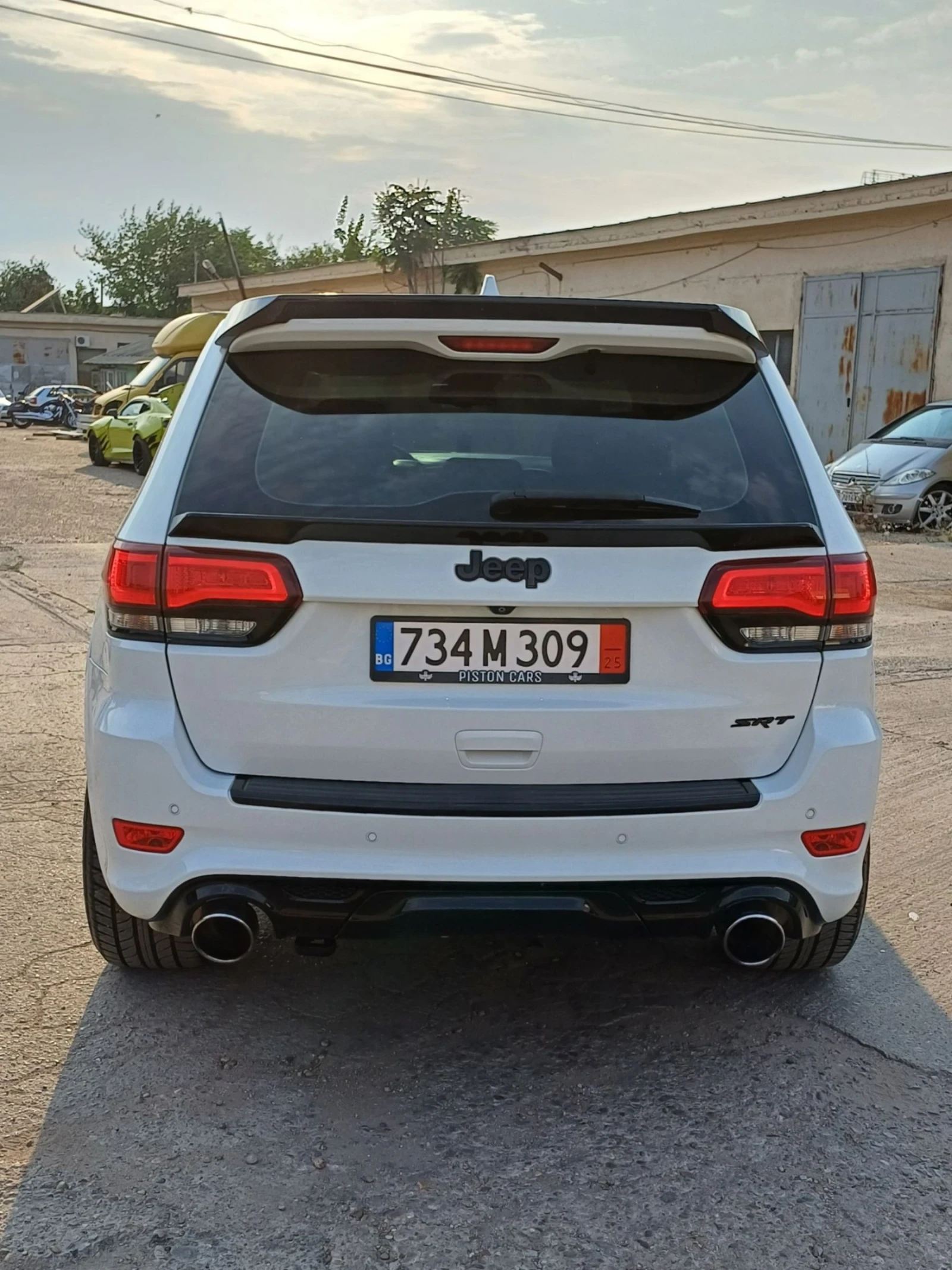 Jeep Grand cherokee SRT, снимка 12 - Автомобили и джипове - 55423480