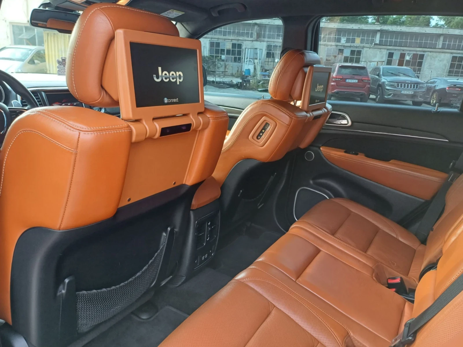 Jeep Grand cherokee SRT, снимка 10 - Автомобили и джипове - 55423480