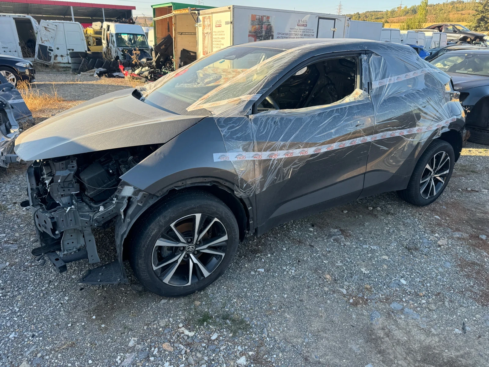 Toyota C-HR 2.0 1.8 hybrid 2025 3broq | Mobile.bg � ����������� 3