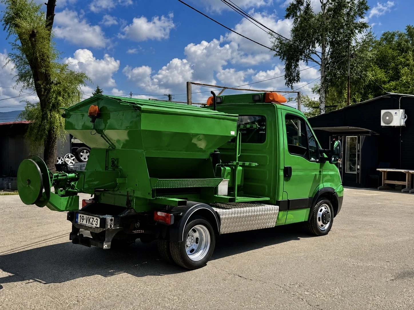Iveco 35c15 ОПЕСЪЧИТЕЛ, снимка 3 - Бусове и автобуси - 54948354