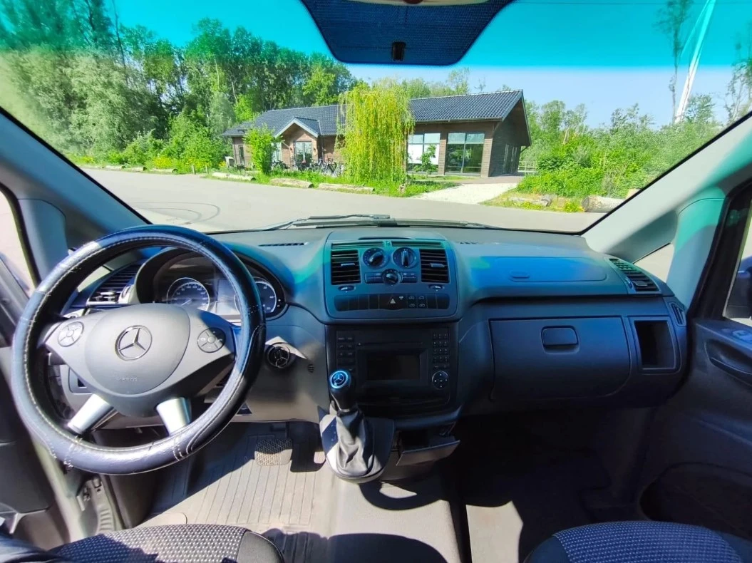 Mercedes-Benz Vito 113CDI Климатик Автомат, снимка 9 - Бусове и автобуси - 54760192