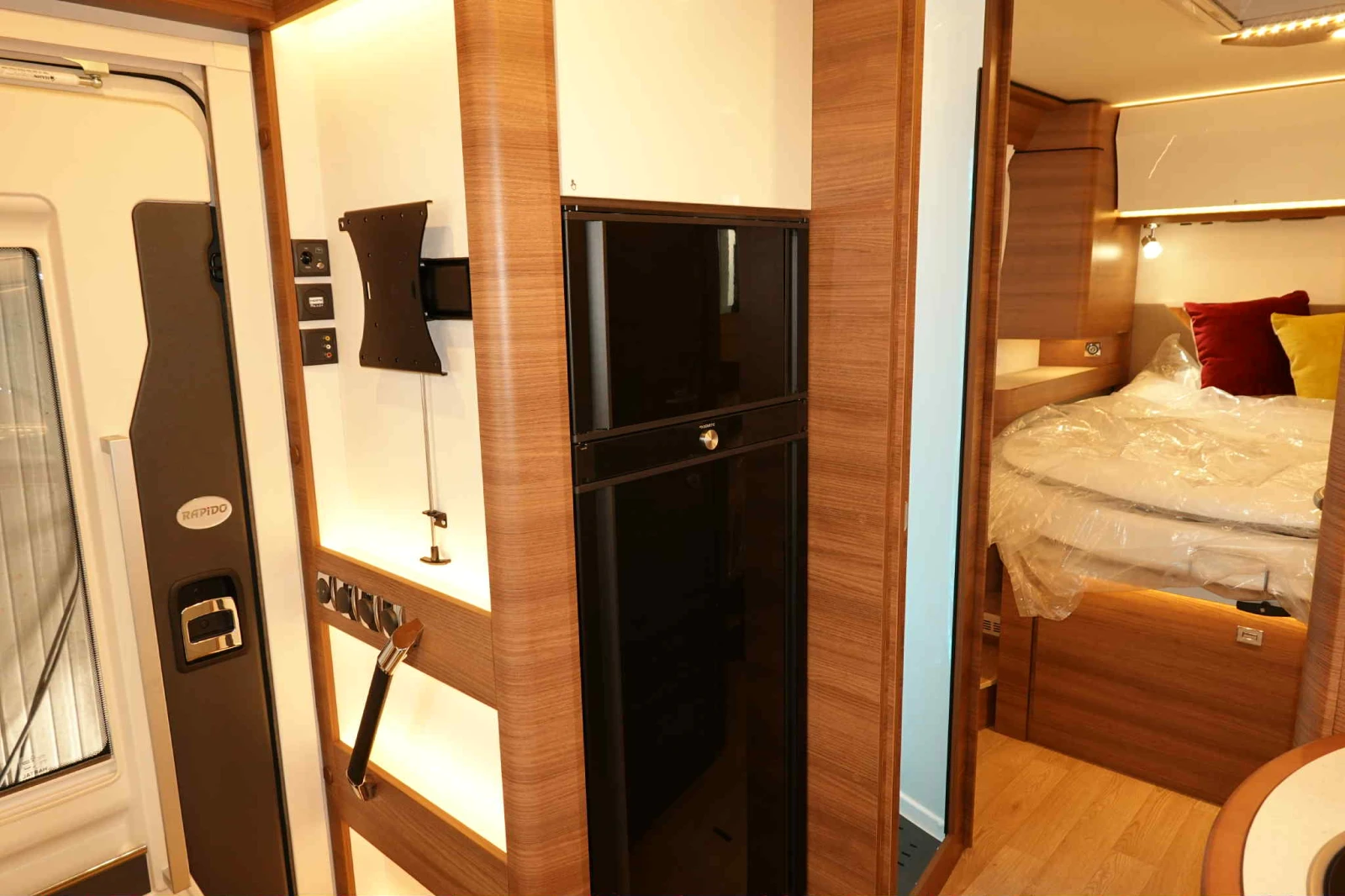 ������ Rapido Distinction 180�.�. �� AL-KO ALDE  | Mobile.bg � ����������� 6