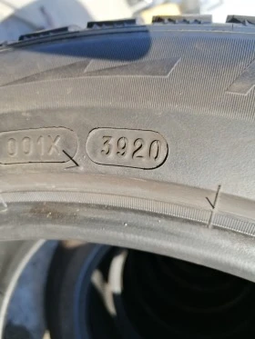 Гуми Зимни 265/40R19, снимка 6