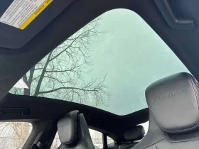 Porsche Taycan Turbo S Sedan  CARFAX, снимка 11