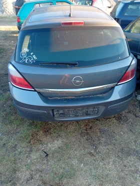 Opel Astra НА ЧАСТИ 1.7 СДТИ , снимка 2