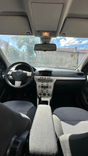 Opel Astra 1.9 CDTI 150 HP, снимка 17