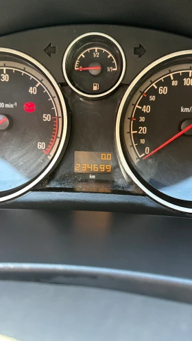 Opel Astra 1.9 CDTI 150 HP, снимка 9
