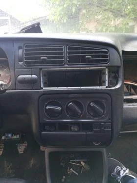 VW Golf 2.0 GTI | Mobile.bg    9