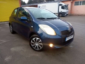 Toyota Yaris 1.3, снимка 1