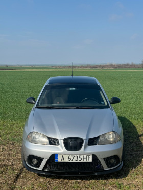 Seat Ibiza, снимка 2 - Автомобили и джипове - 44751627