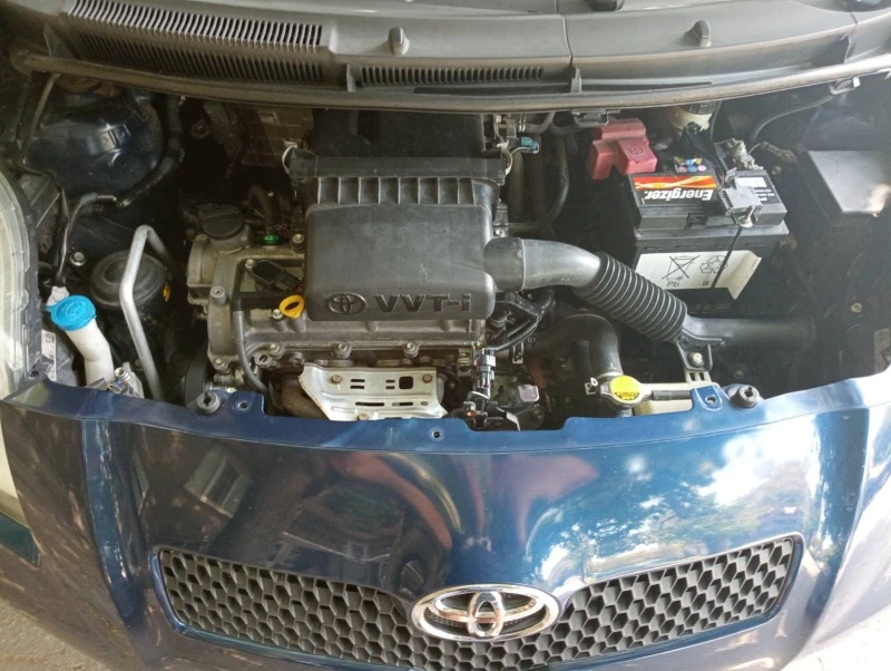 Toyota Yaris 1.3, снимка 7 - Автомобили и джипове - 47452180