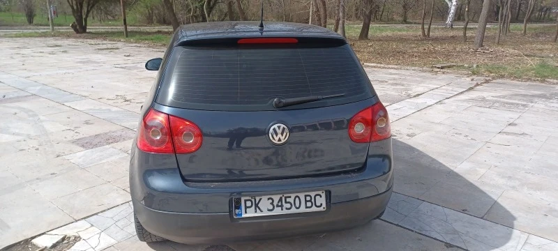 VW Golf V, снимка 4 - Автомобили и джипове - 47427379