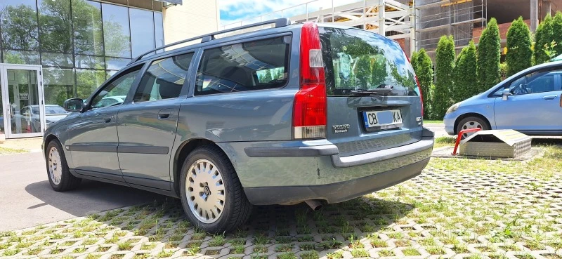 Volvo V70 V70 2.4 170, снимка 3 - Автомобили и джипове - 47446871