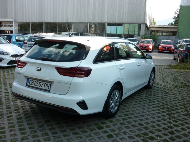 Kia Ceed SW 1.6 D 6 броя, снимка 5 - Автомобили и джипове - 46474332