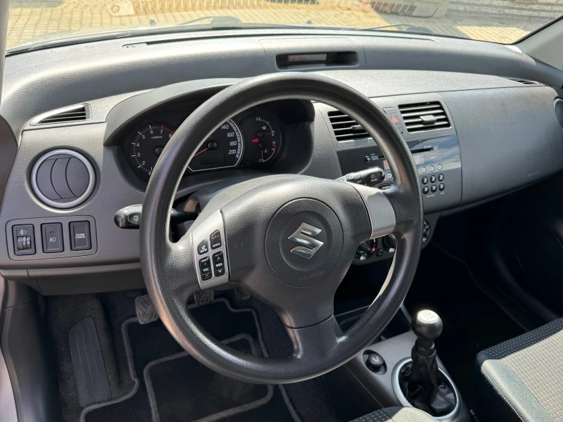 Suzuki Swift GT-Line, снимка 10 - Автомобили и джипове - 47343633