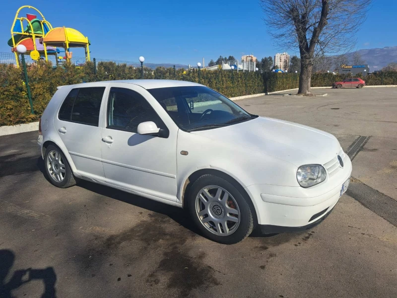 VW Golf 1.8 T, снимка 1 - Автомобили и джипове - 48998046