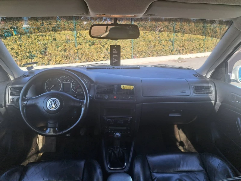 VW Golf 1.8 T, снимка 7 - Автомобили и джипове - 48998046