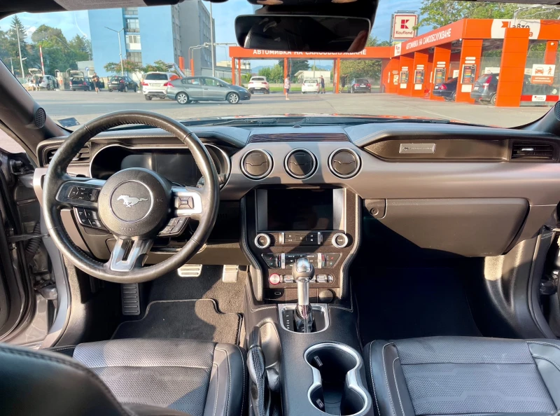 Ford Mustang 2.3 Ecoboost, снимка 7 - Автомобили и джипове - 52212337
