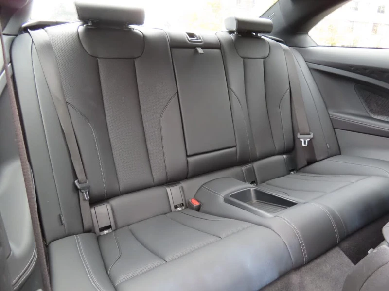 BMW 230 * АВТО КРЕДИТ* ЦЕНА ДО БГ * СЕРВИЗНА ИСТОРИЯ * , снимка 12 - Автомобили и джипове - 52472554