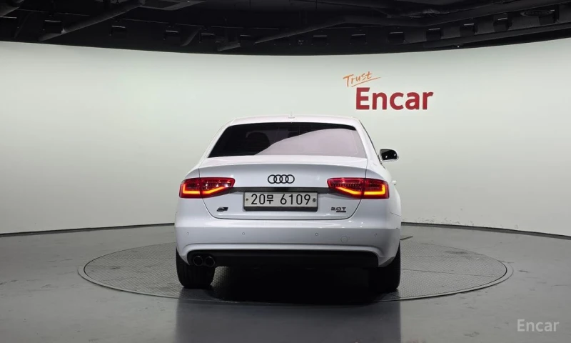 Audi A4, снимка 4 - Автомобили и джипове - 52630108