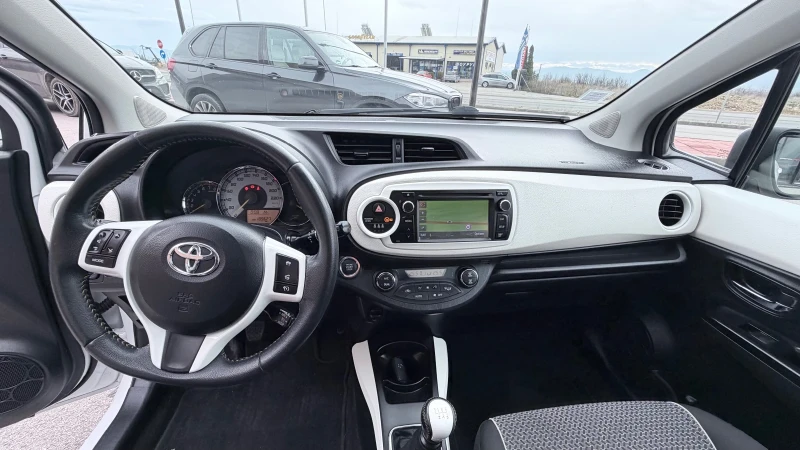 Toyota Yaris 1.3i-99к.с.;ACTIVE;ПАНОРАМА;КЛИМАТРОНИК;Keyless-Gо, снимка 7 - Автомобили и джипове - 52989800