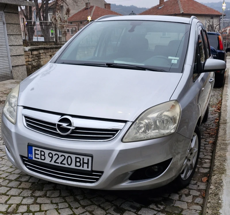 Opel Zafira 1.8 газ/бензин, снимка 5 - Автомобили и джипове - 53018594