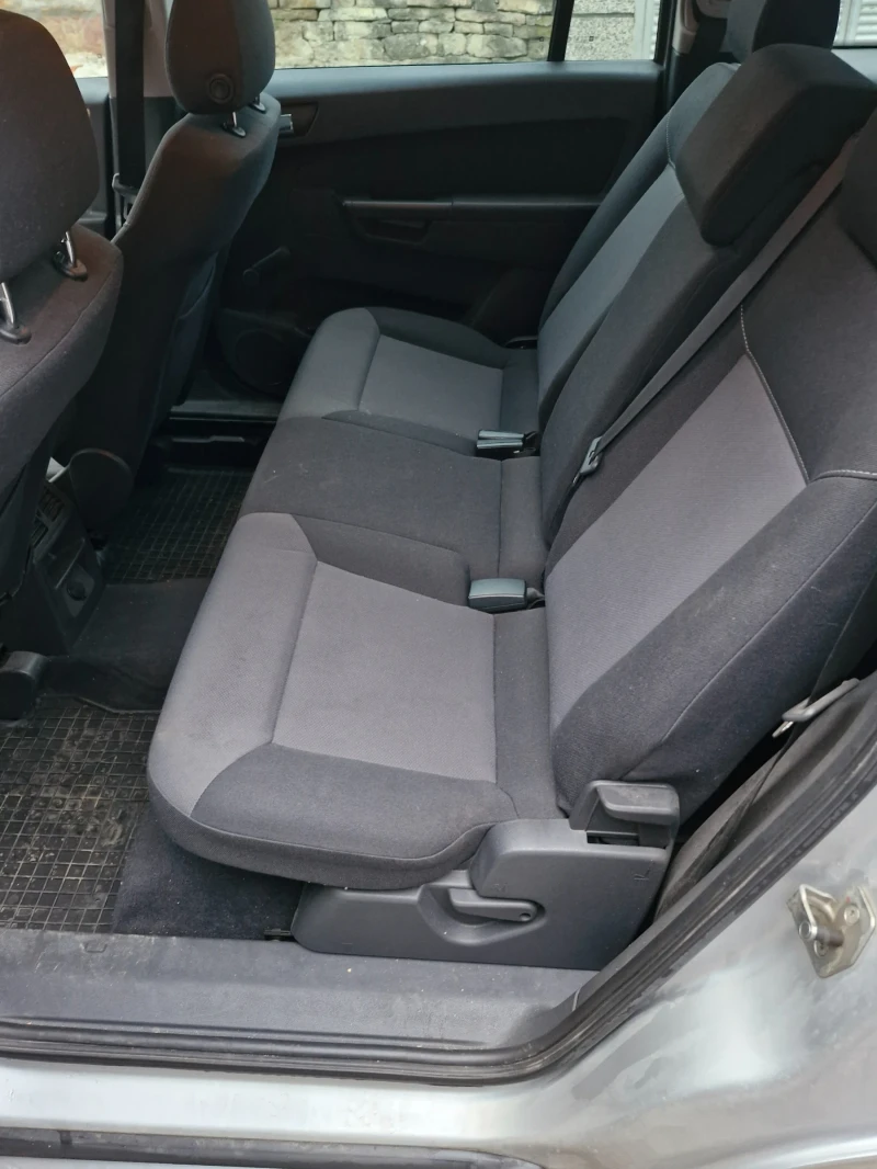 Opel Zafira 1.8 газ/бензин, снимка 6 - Автомобили и джипове - 53018594