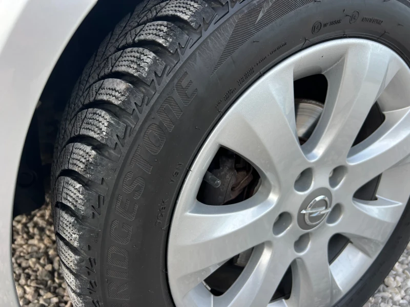 Opel Astra, снимка 11 - Автомобили и джипове - 53281593