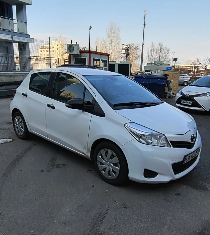 Toyota Yaris, снимка 2 - Автомобили и джипове - 48385095