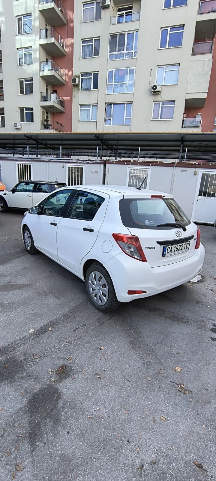 Toyota Yaris, снимка 4 - Автомобили и джипове - 48385095