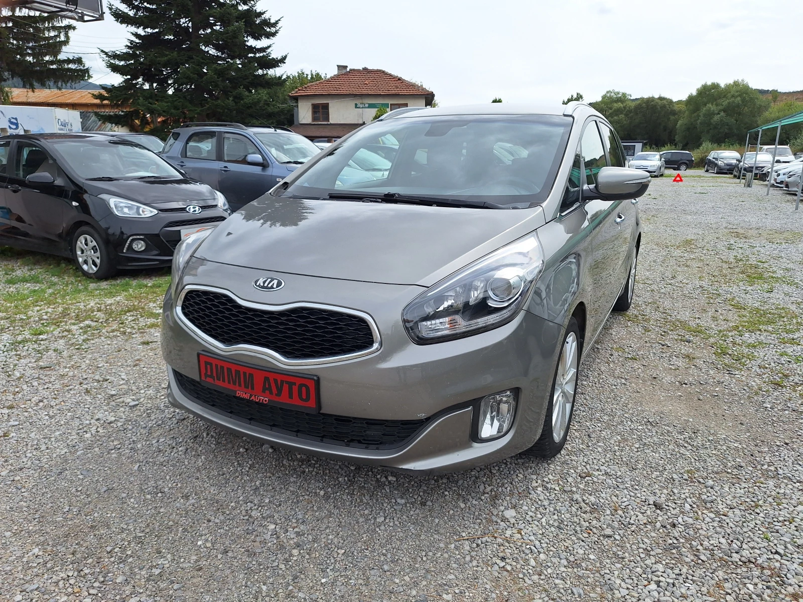 Kia Carens 1.7 crdi 136 ks 7 mesta full options! - изображение 7