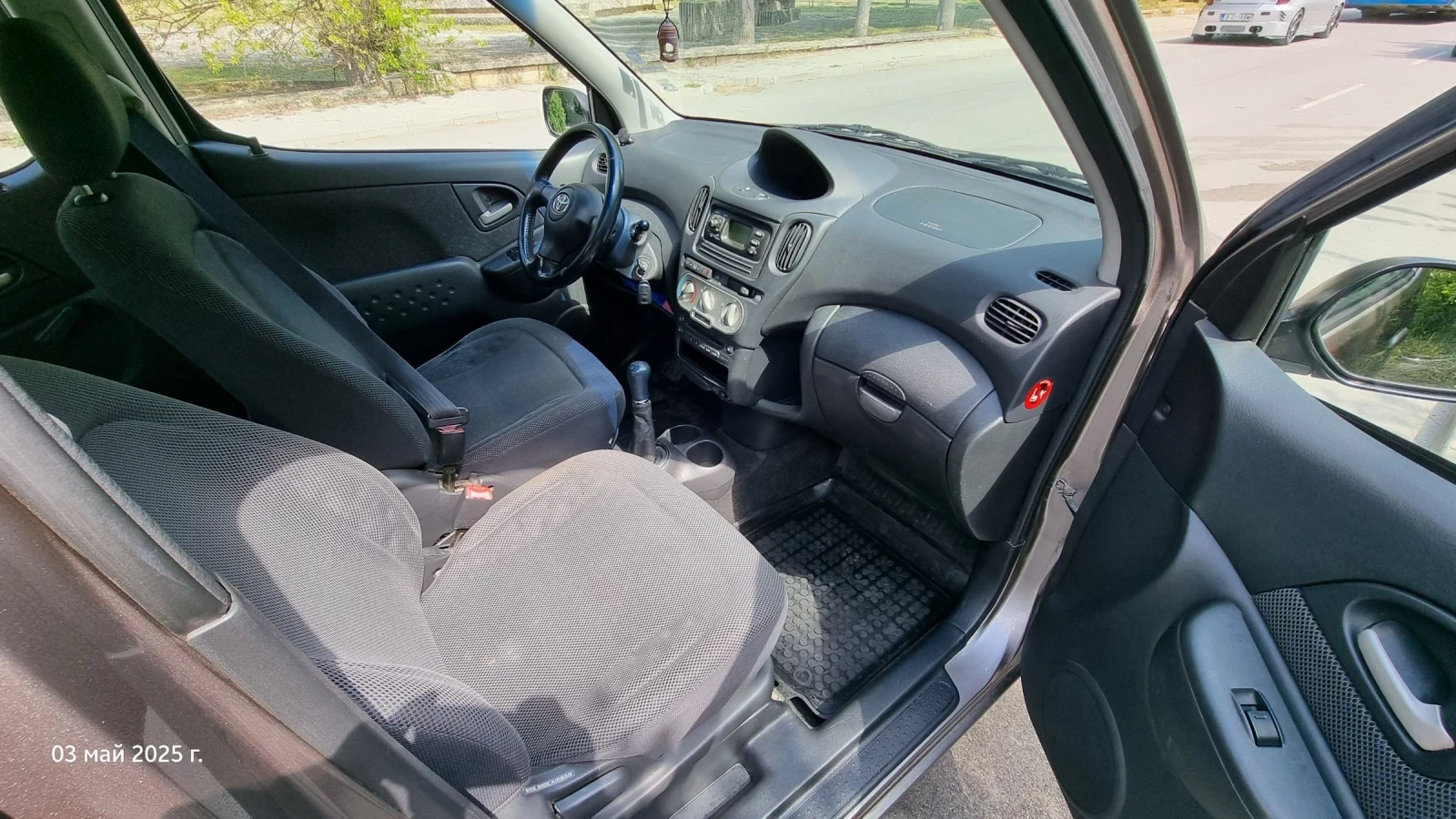 Toyota Yaris verso  - изображение 10