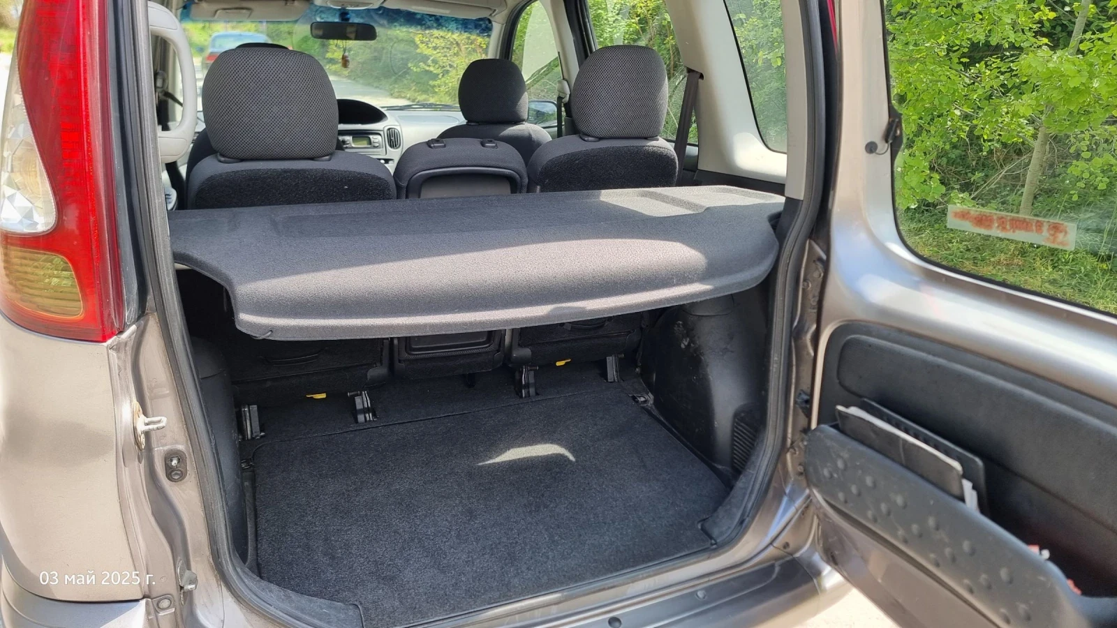 Toyota Yaris verso  - изображение 8