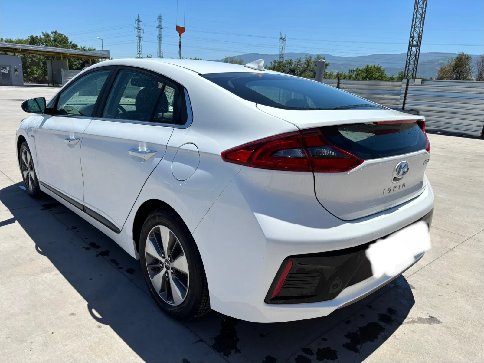 Hyundai Ioniq Plug-in - изображение 10