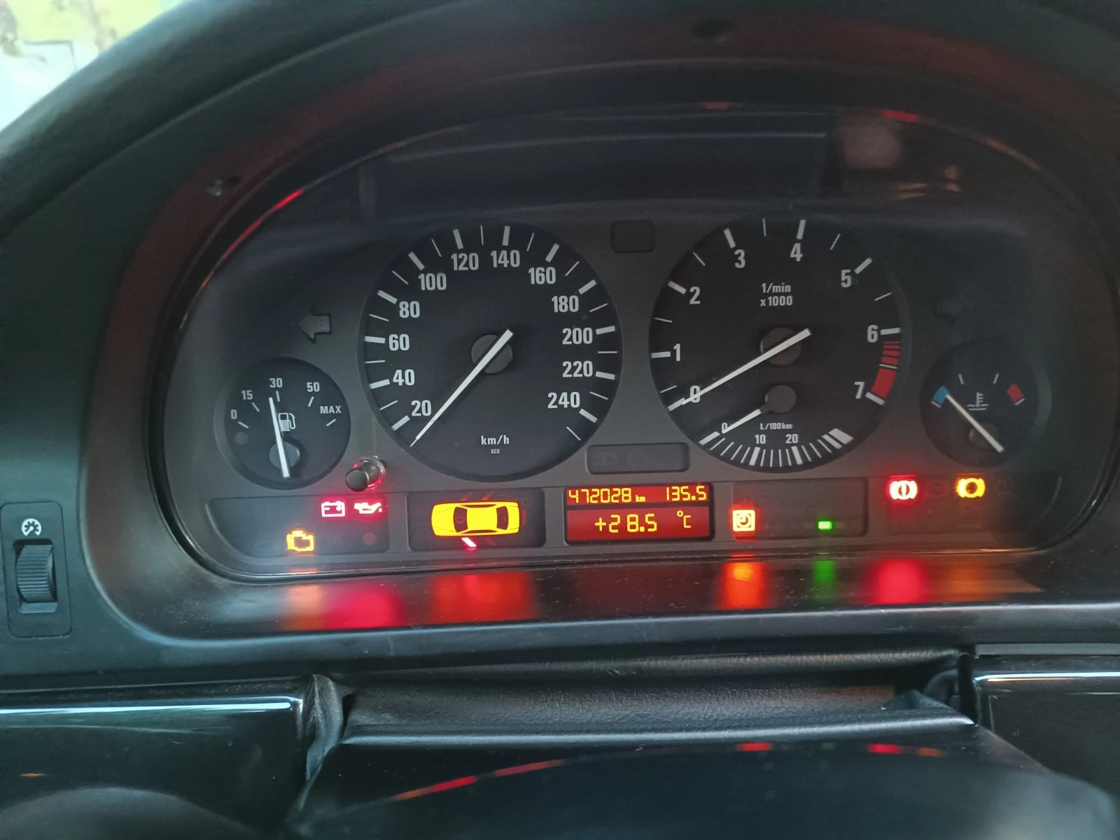 BMW 520  - изображение 10