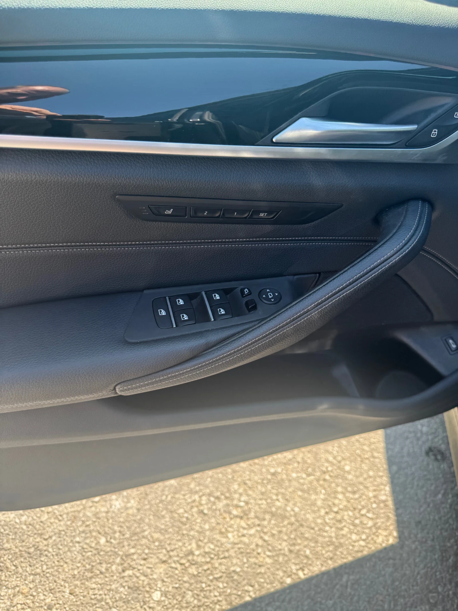 BMW 540 540i mild hubrid на задно - изображение 7