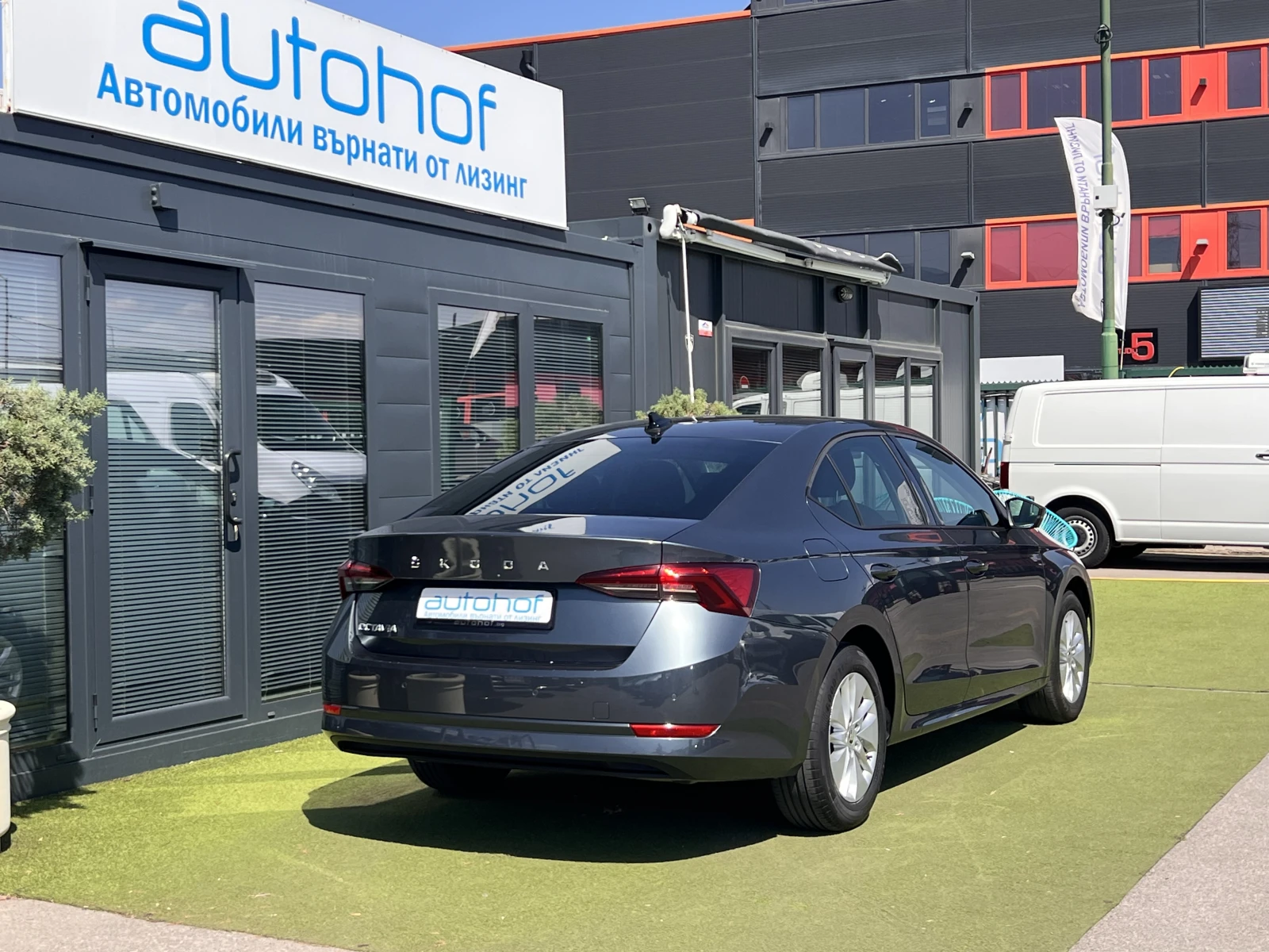 Skoda Octavia Ambition+ /1.5TSI/150K.C./6MT - изображение 4