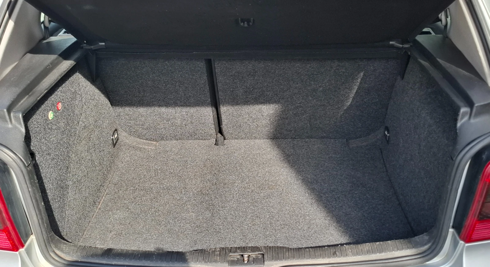 VW Golf  1.6 105к.с., снимка 13 - Автомобили и джипове - 54019591